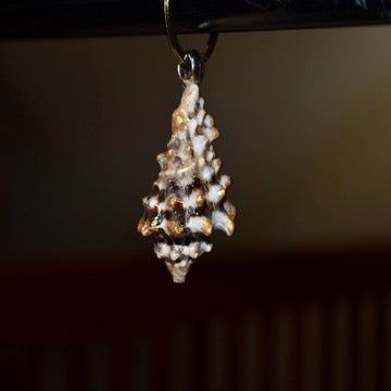 Cuepoxy Keychain – Pearlescent Snail