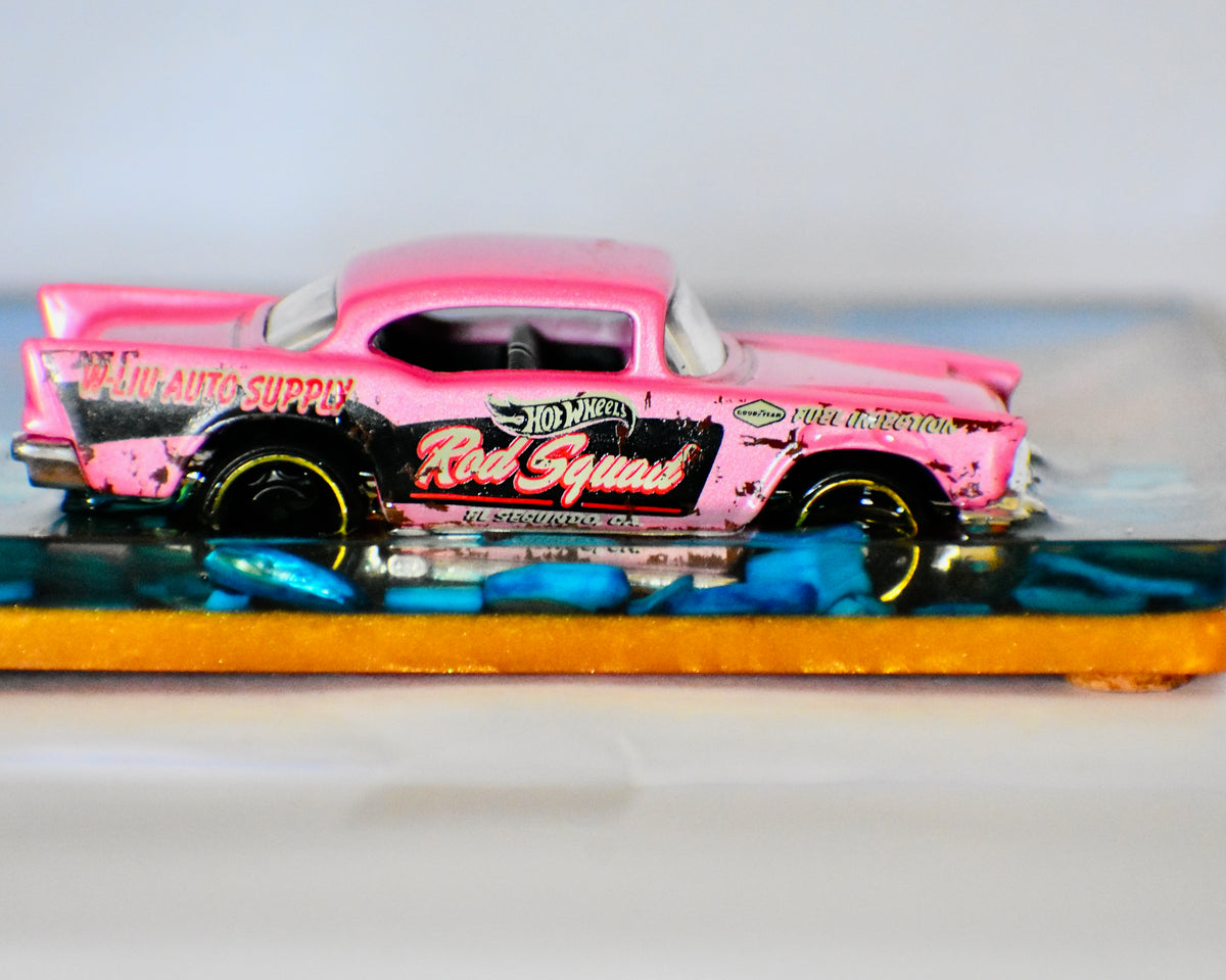 Artesanía Cuepoxy – Rosa Rebelde